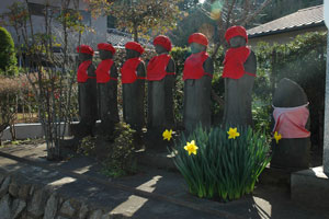 子育六地蔵